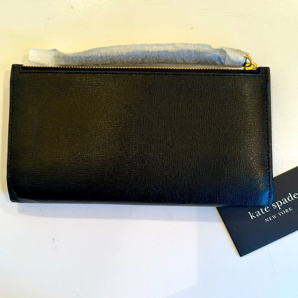 New Kate Spade Leather Black Wristlet Clutch.